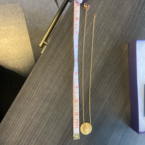 Satya jewelry set necklace, ring and bracelet - Picture 5 of 6